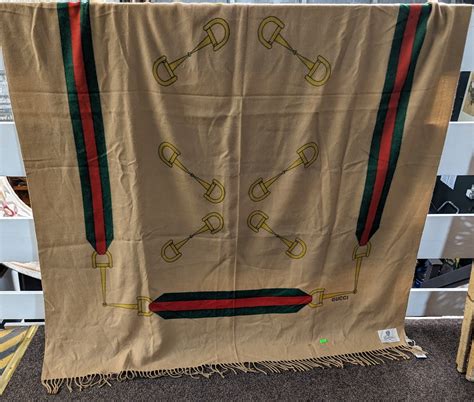 gucci scarf 135cm x 135cm|Gucci scarf outlet.